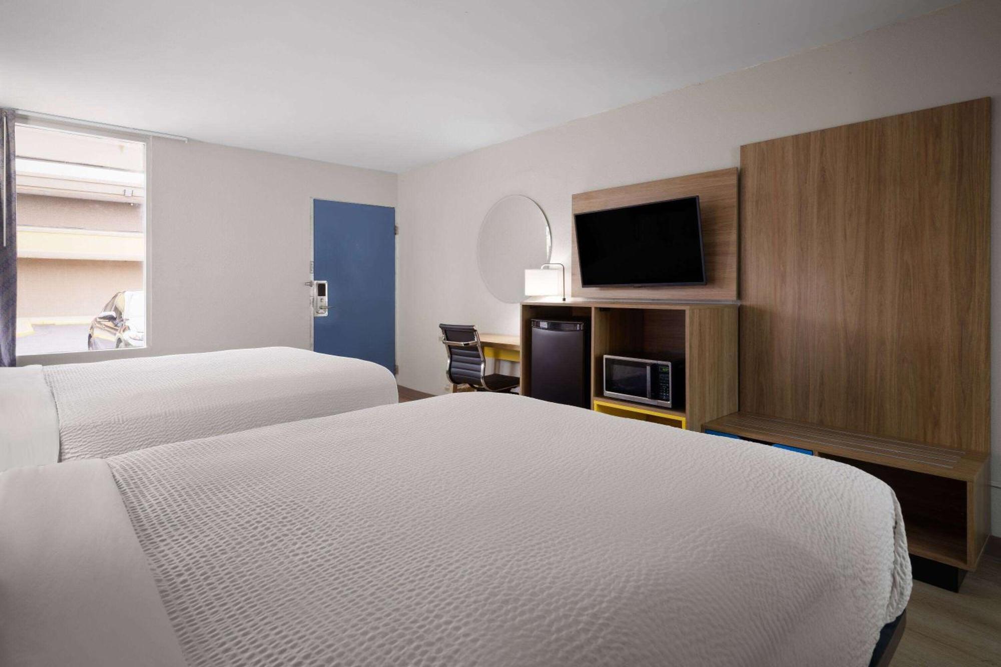 Days-Inn By Wyndham Montgomery I-85 Eksteriør billede
