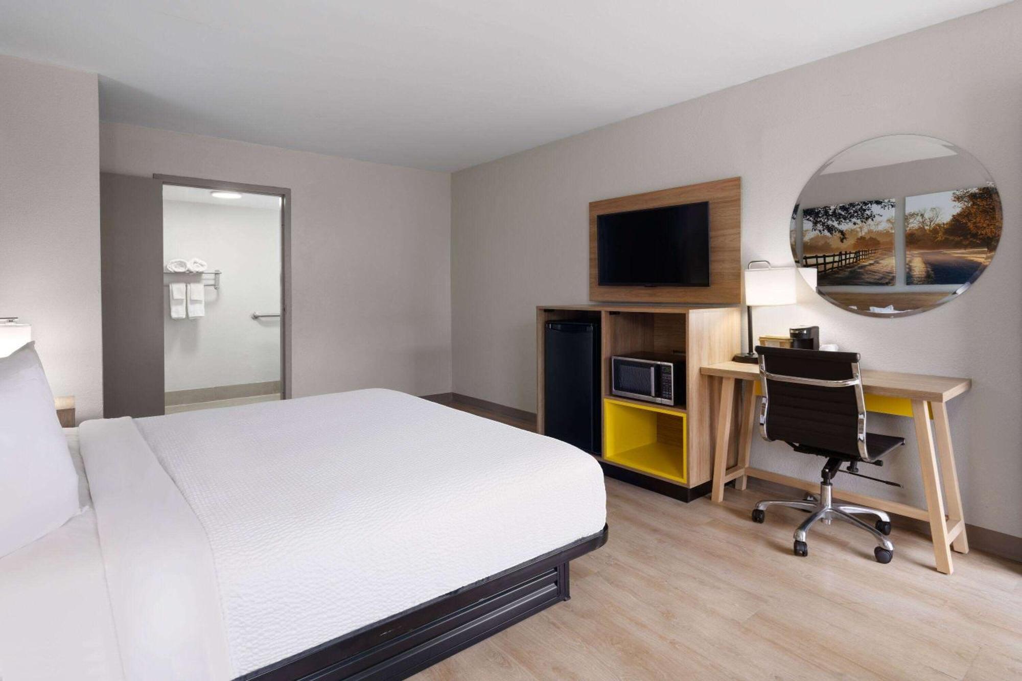 Days-Inn By Wyndham Montgomery I-85 Eksteriør billede