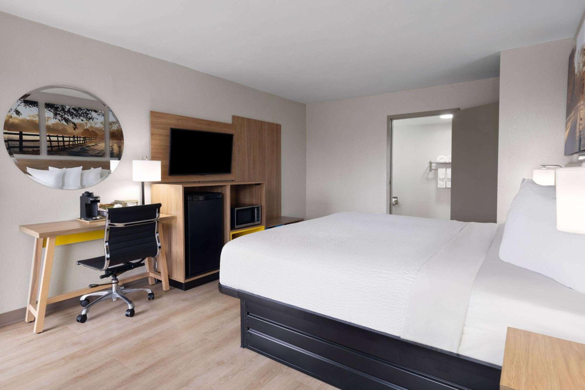 Days-Inn By Wyndham Montgomery I-85 Eksteriør billede