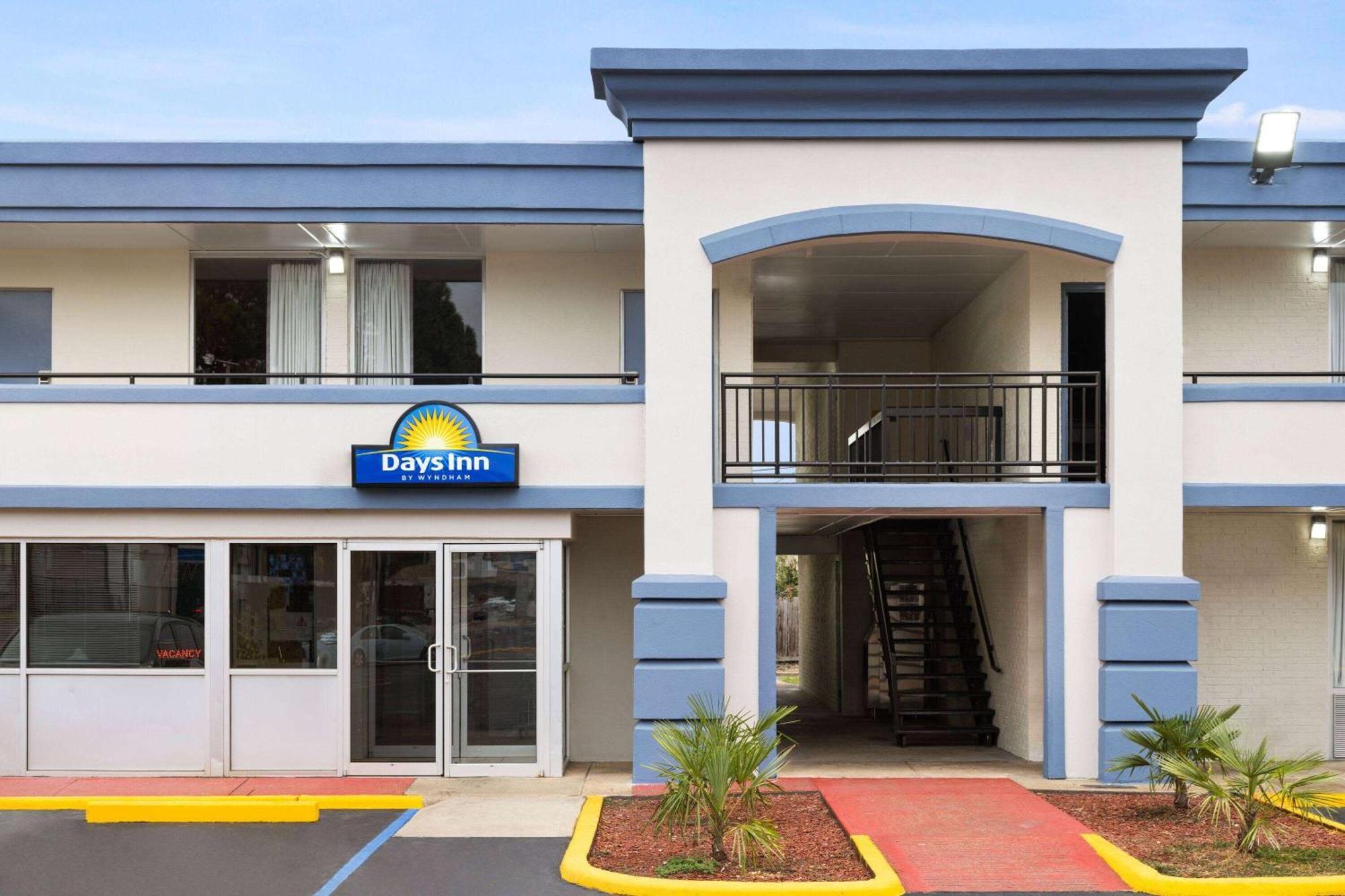 Days-Inn By Wyndham Montgomery I-85 Eksteriør billede